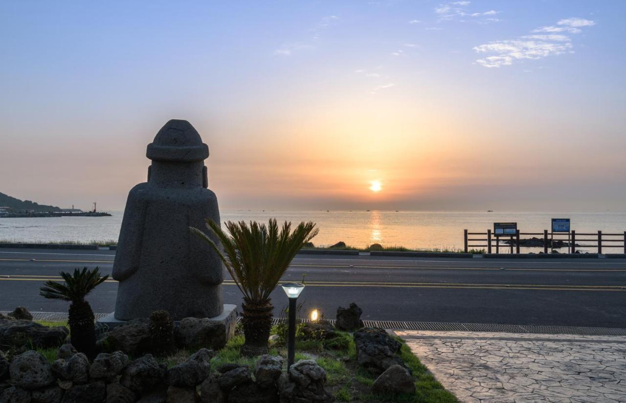 Hotel Mer Bleue Jeju Dış mekan fotoğraf