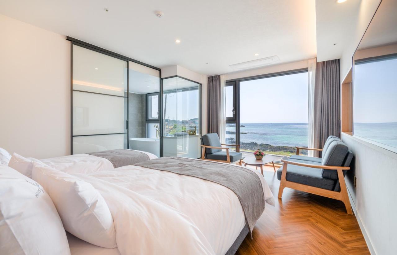 Hotel Mer Bleue Jeju Dış mekan fotoğraf