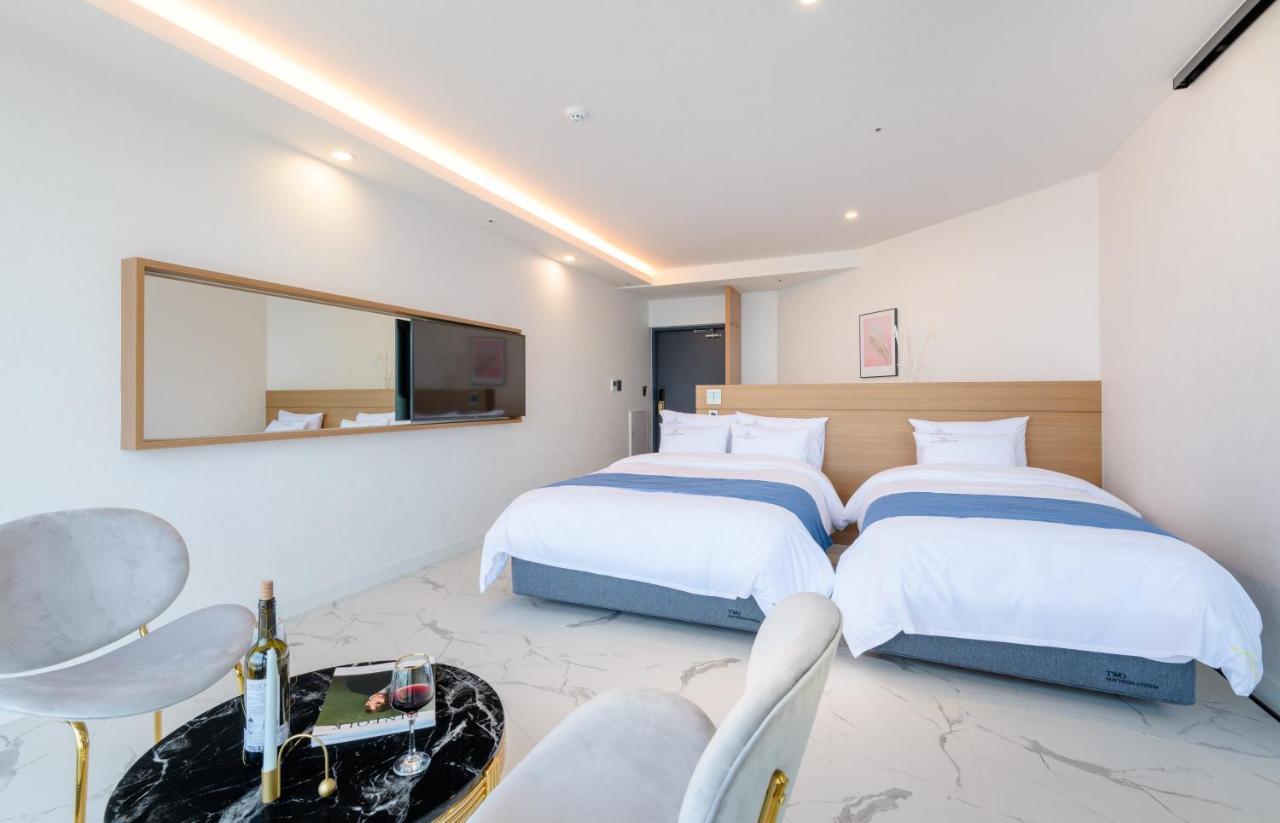 Hotel Mer Bleue Jeju Dış mekan fotoğraf